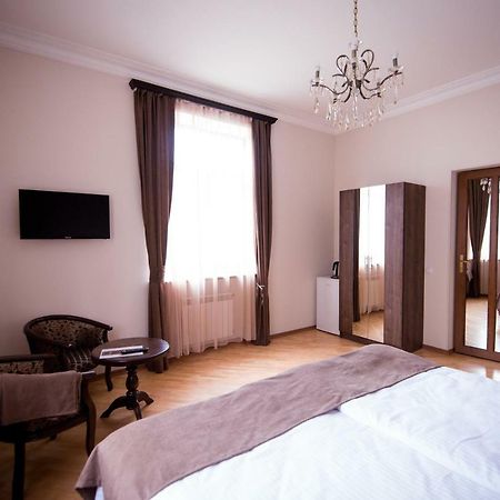 Royal Palace Hotel Vanadzor Exterior photo